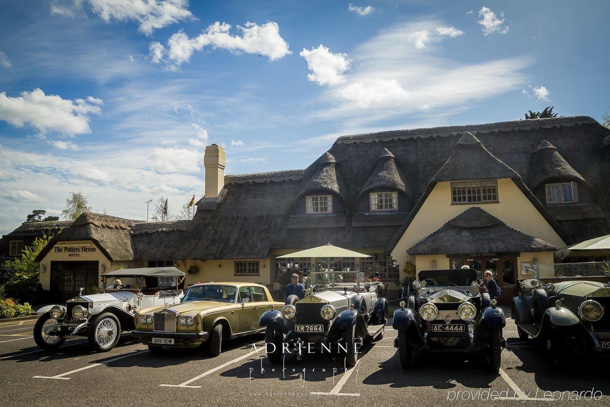 Potters Heron Hotel รอมซีย์ ภายนอก รูปภาพ